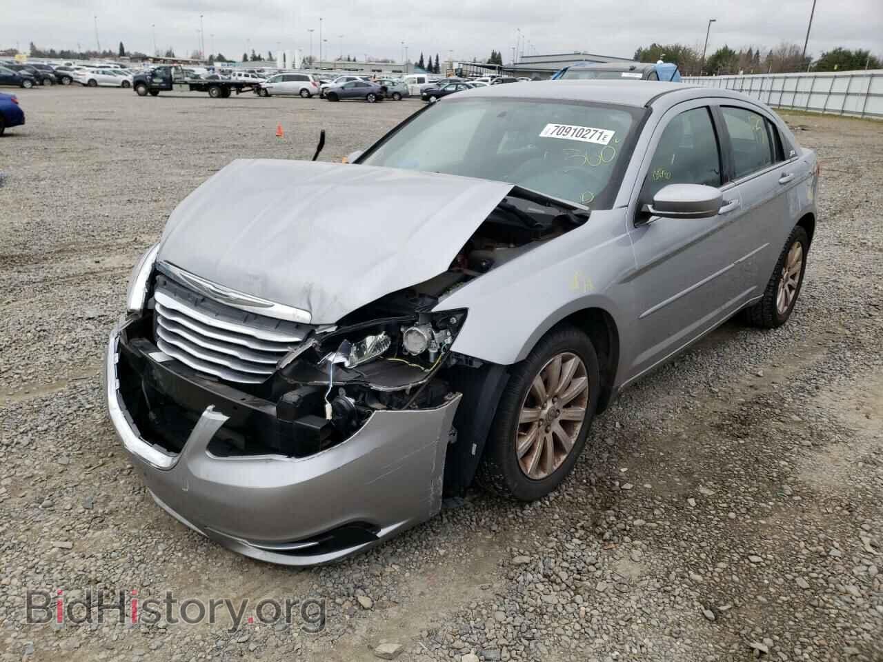 2014 CHRYSLER 200 - VIN: 1C3CCBBB3EN204627 - Фото 2