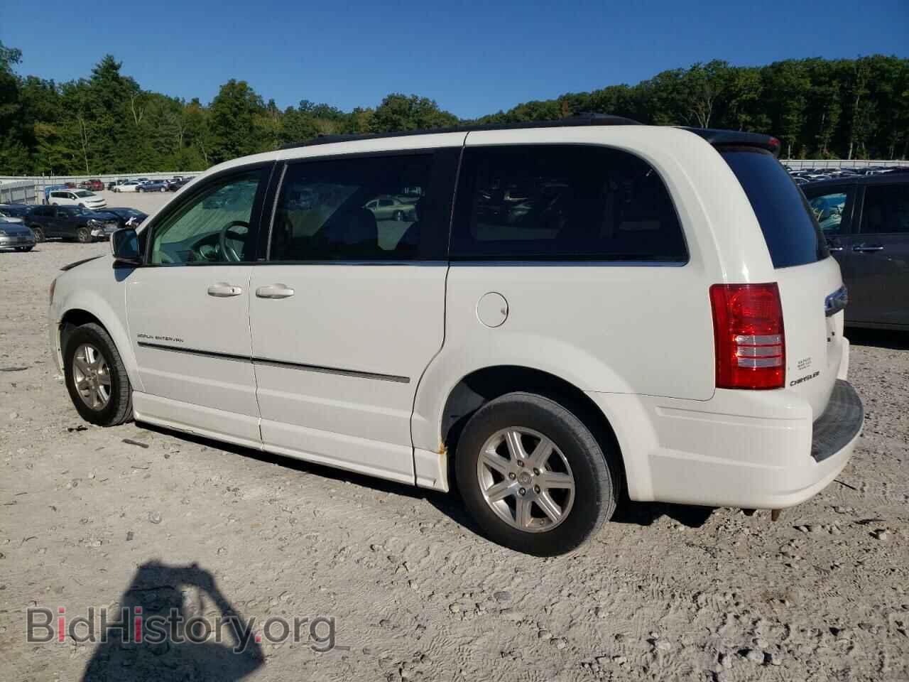 2009 CHRYSLER MINIVAN - VIN: 2A8HR541X9R675343 - Фото 2