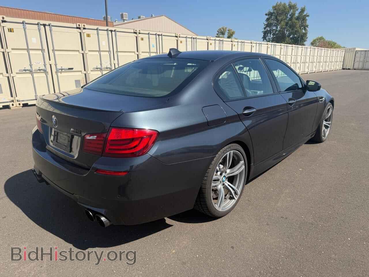 2013 BMW M5 - VIN: WBSFV9C5XDD096850 - Photo 4