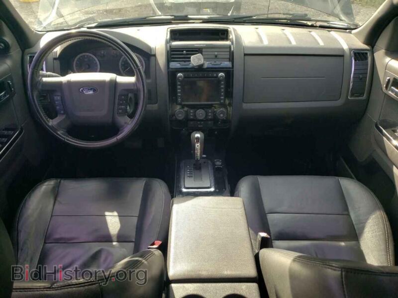 2011 Ford ESCAPE (VIN 1FMCU9EG2BKB49895) — фото 8 из 13