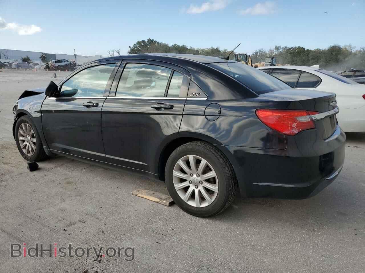 2011 CHRYSLER 200 - VIN: 1C3BC1FBXBN589549 - Фото 2