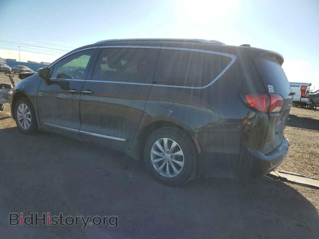 2018 CHRYSLER PACIFICA - VIN: 2C4RC1BG4JR186065 - Фото 2