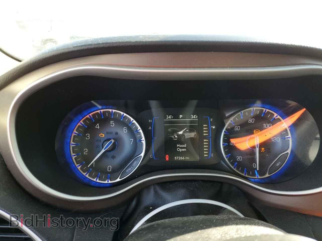 2018 CHRYSLER PACIFICA - VIN: 2C4RC1BG4JR186065 - Фото 9