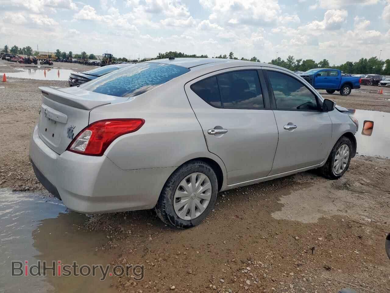 2017 NISSAN VERSA - VIN: 3N1CN7AP3HL852704 - Фото 3