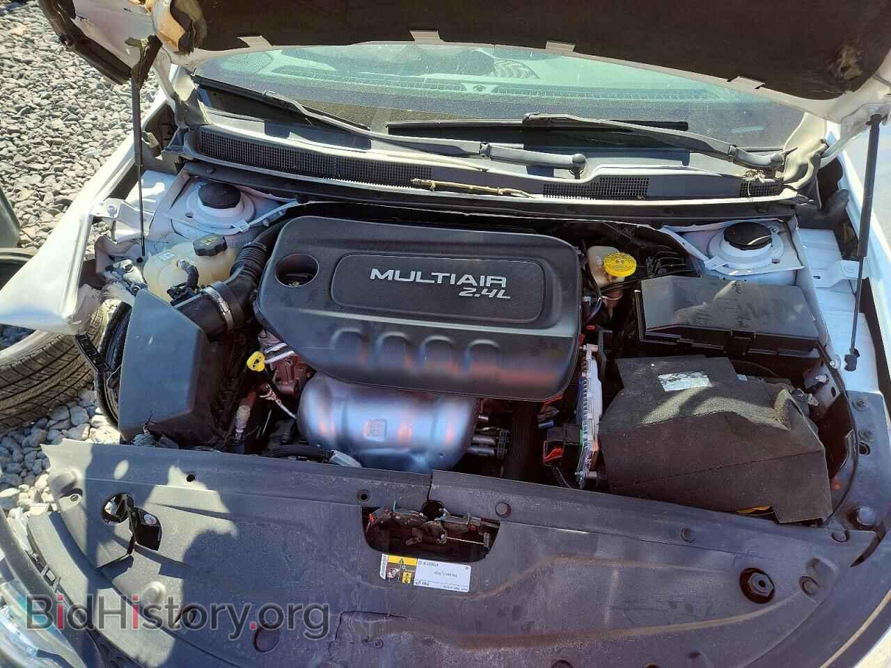 2016 CHRYSLER 200 - VIN: 1C3CCCBB2GN144672 - Photo 11