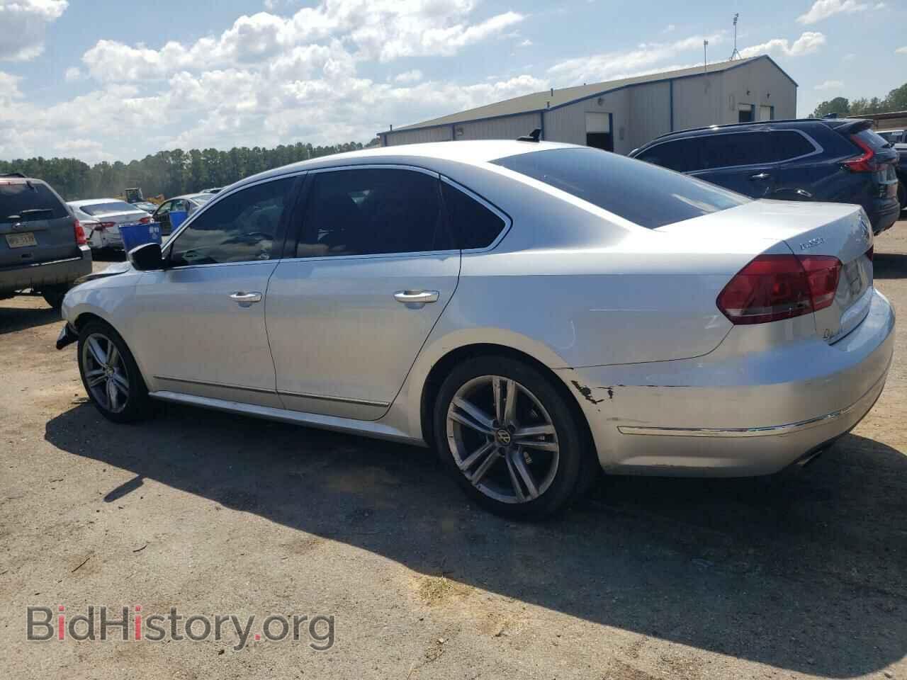 2015 VOLKSWAGEN PASSAT - VIN: 1VWBS7A37FC042884 - Фото 2