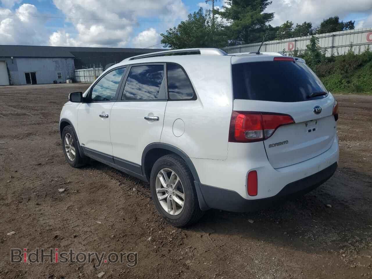 2015 KIA SORENTO - VIN: 5XYKTDA7XFG653473 - Фото 2