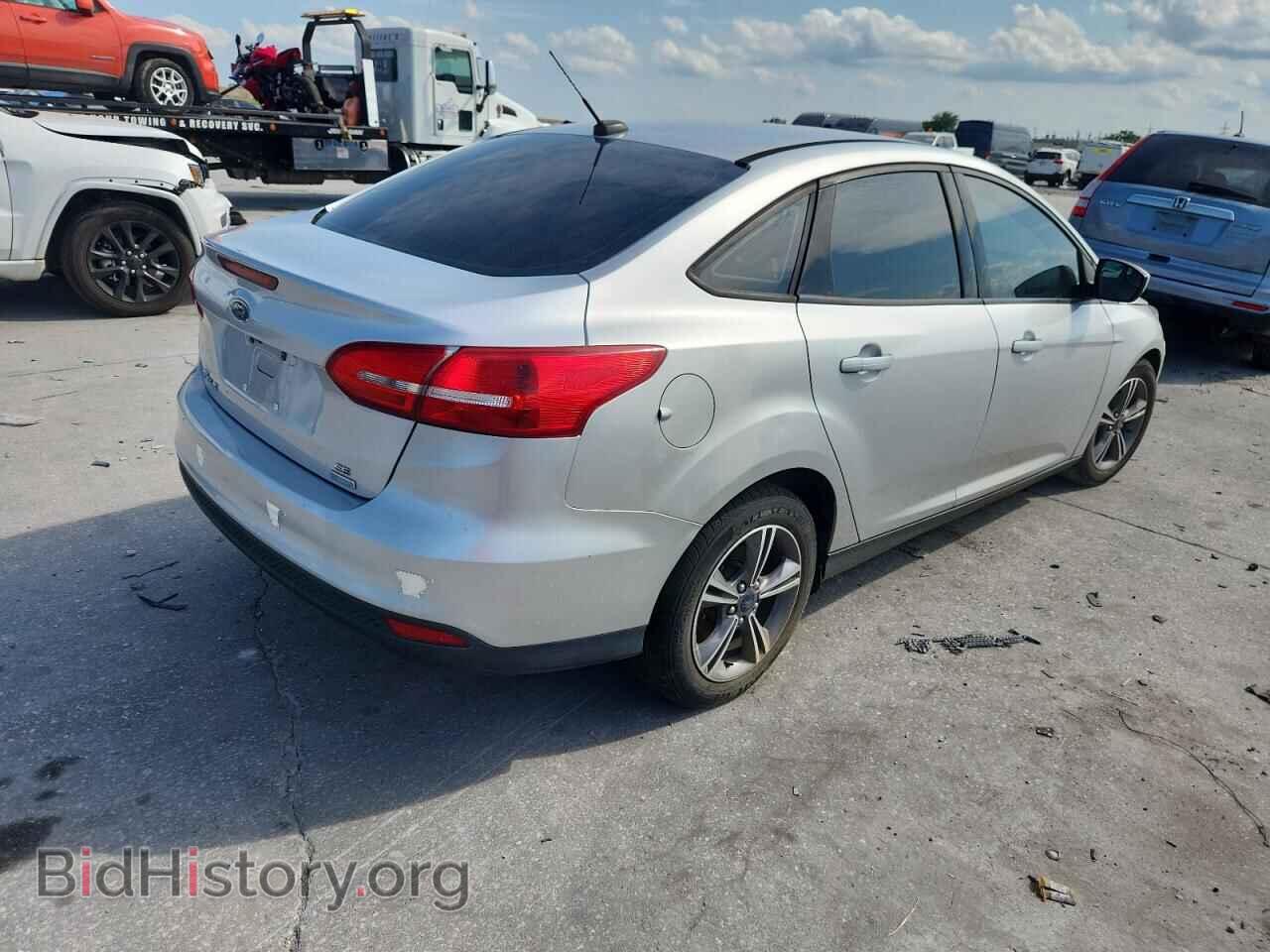 2018 FORD ALL Models - VIN: 1FADP3FE4JL235752 - Фото 3