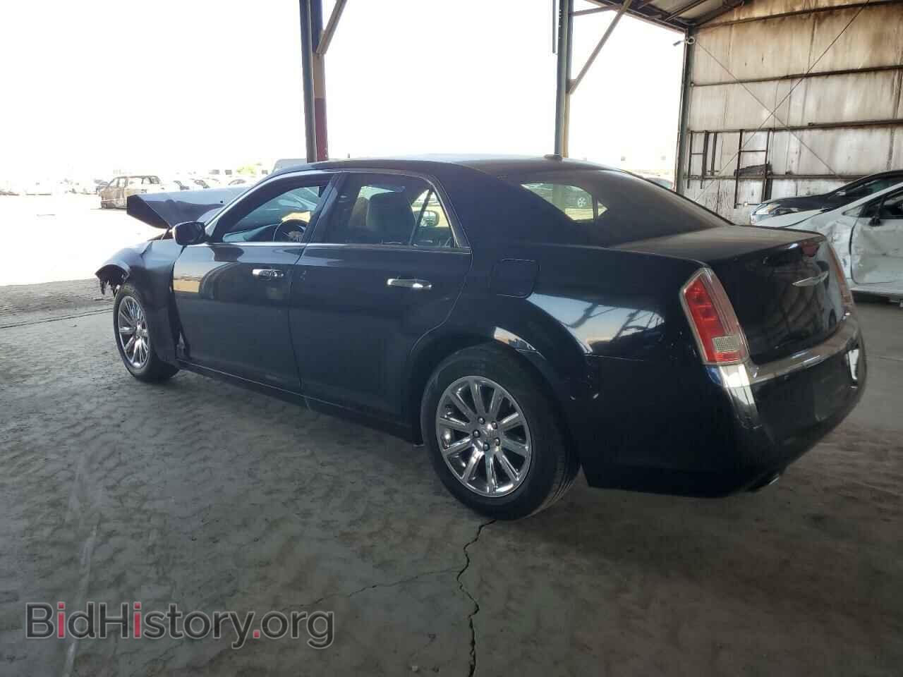 2014 CHRYSLER 300 - VIN: 2C3CCAEG0EH228409 - Фото 2