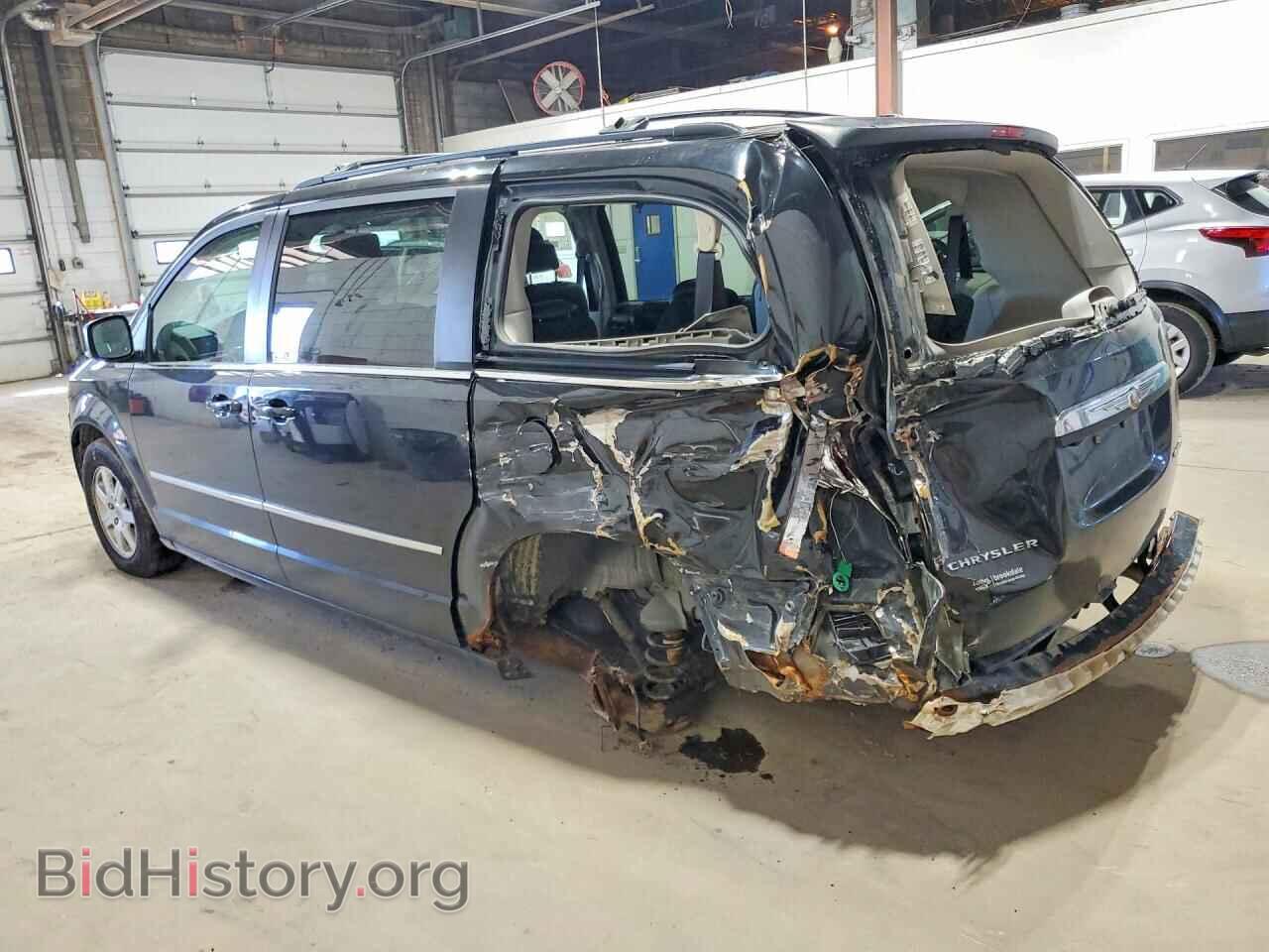 2010 CHRYSLER MINIVAN - VIN: 2A4RR8D17AR400055 - Photo 2