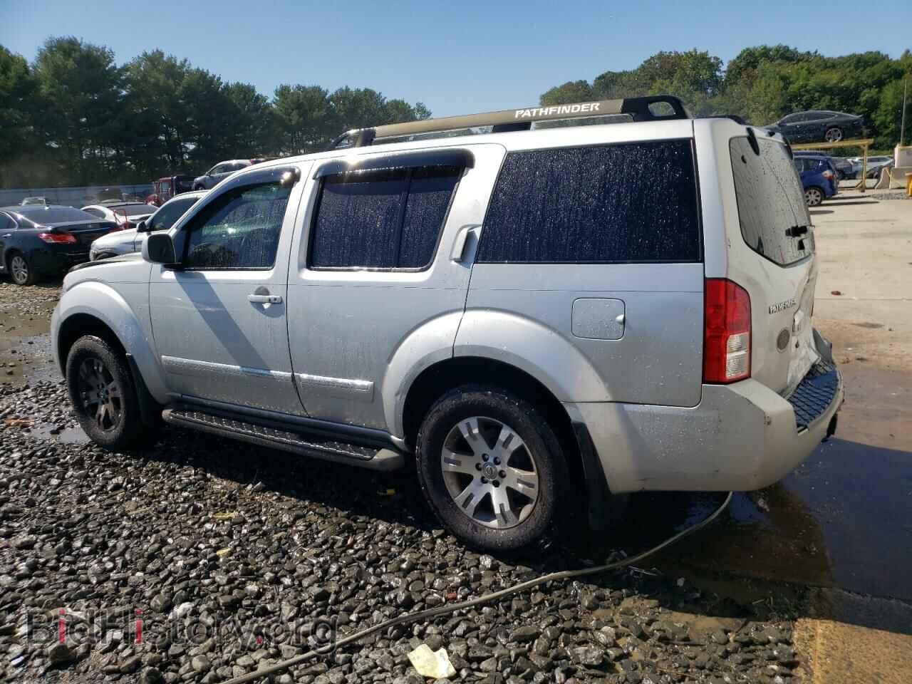 2011 NISSAN PATHFINDER - VIN: 5N1AR1NB1BC626244 - Фото 2