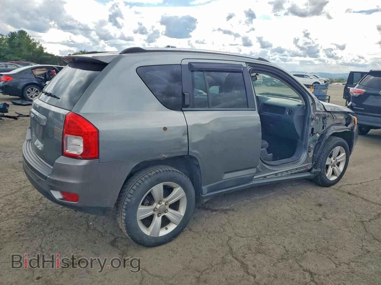 2011 JEEP COMPASS - VIN: 1J4NF1FB5BD234983 - Photo 3