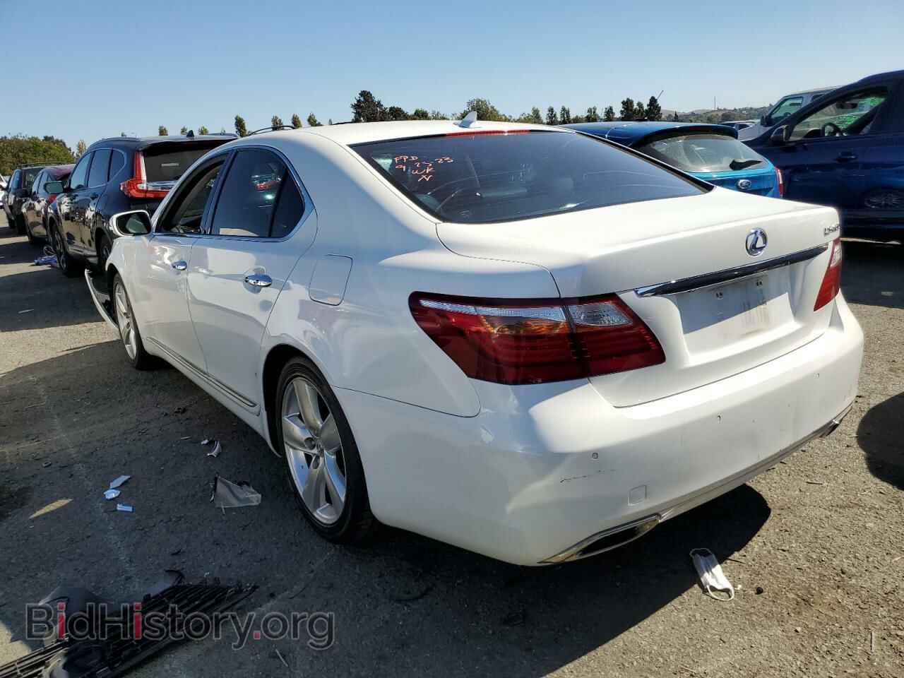 2012 LEXUS LS460 - VIN: JTHBL5EF7C5113119 - Photo 2
