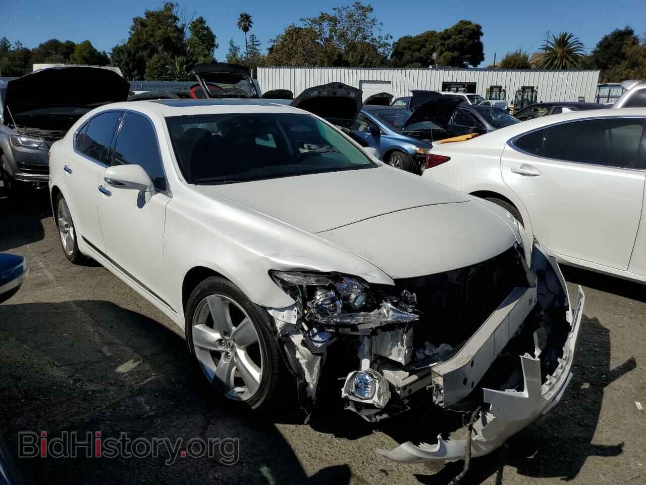 2012 LEXUS LS460 - VIN: JTHBL5EF7C5113119 - Photo 4