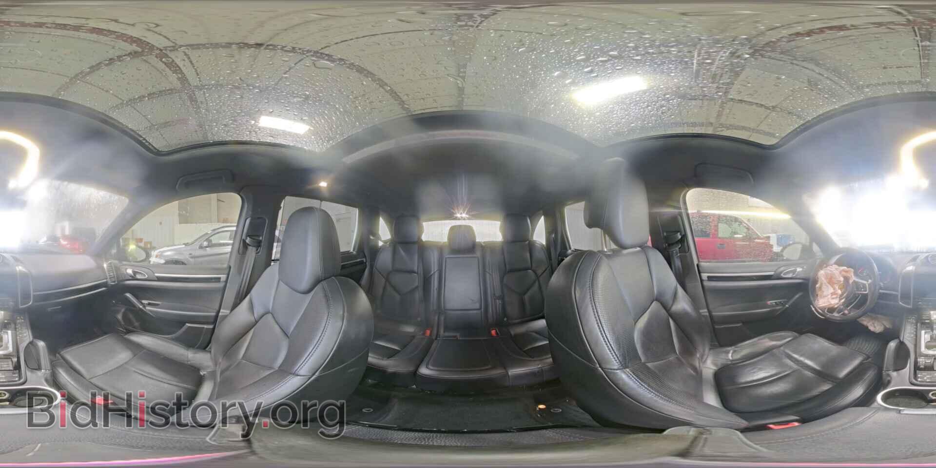 2018 PORSCHE CAYENNE - VIN: WP1AA2A28JKA05383 - Photo 14