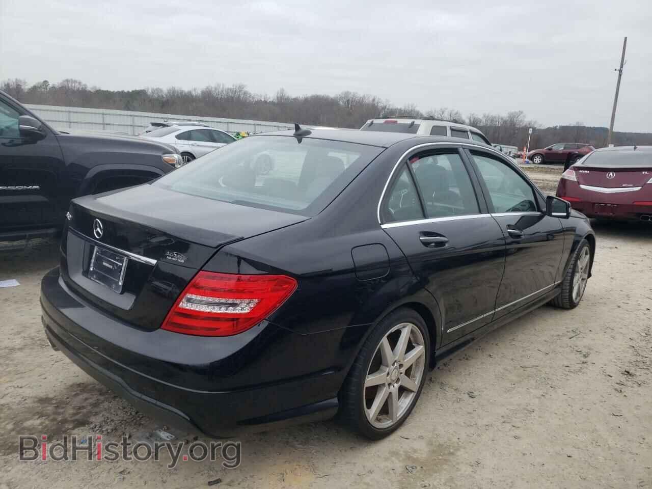 2014 MERCEDES-BENZ C-CLASS - VIN: WDDGF4HB9EA959415 - Фото 3