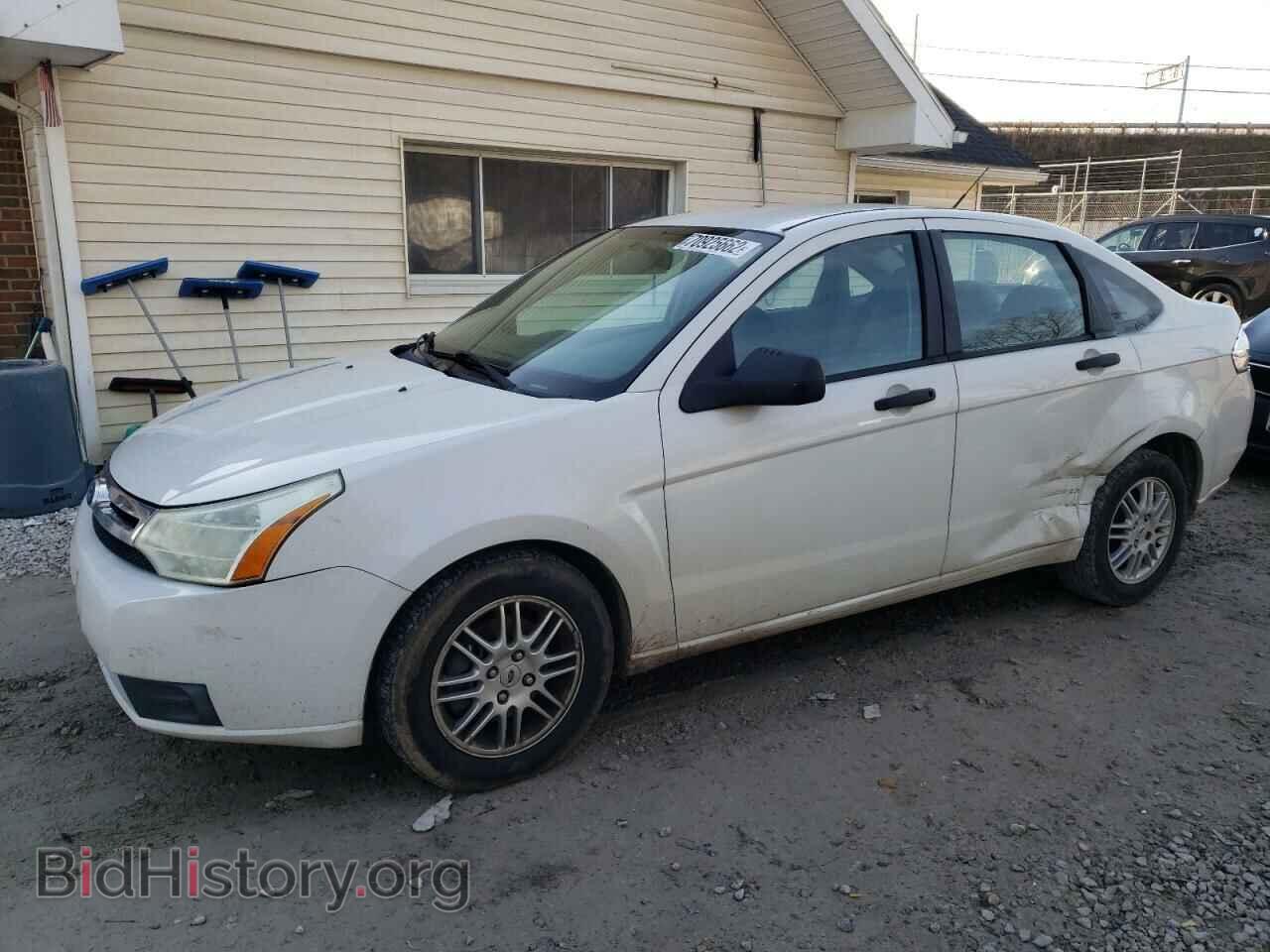Photo 1FAHP3FN6AW269837 - FORD FOCUS 2010