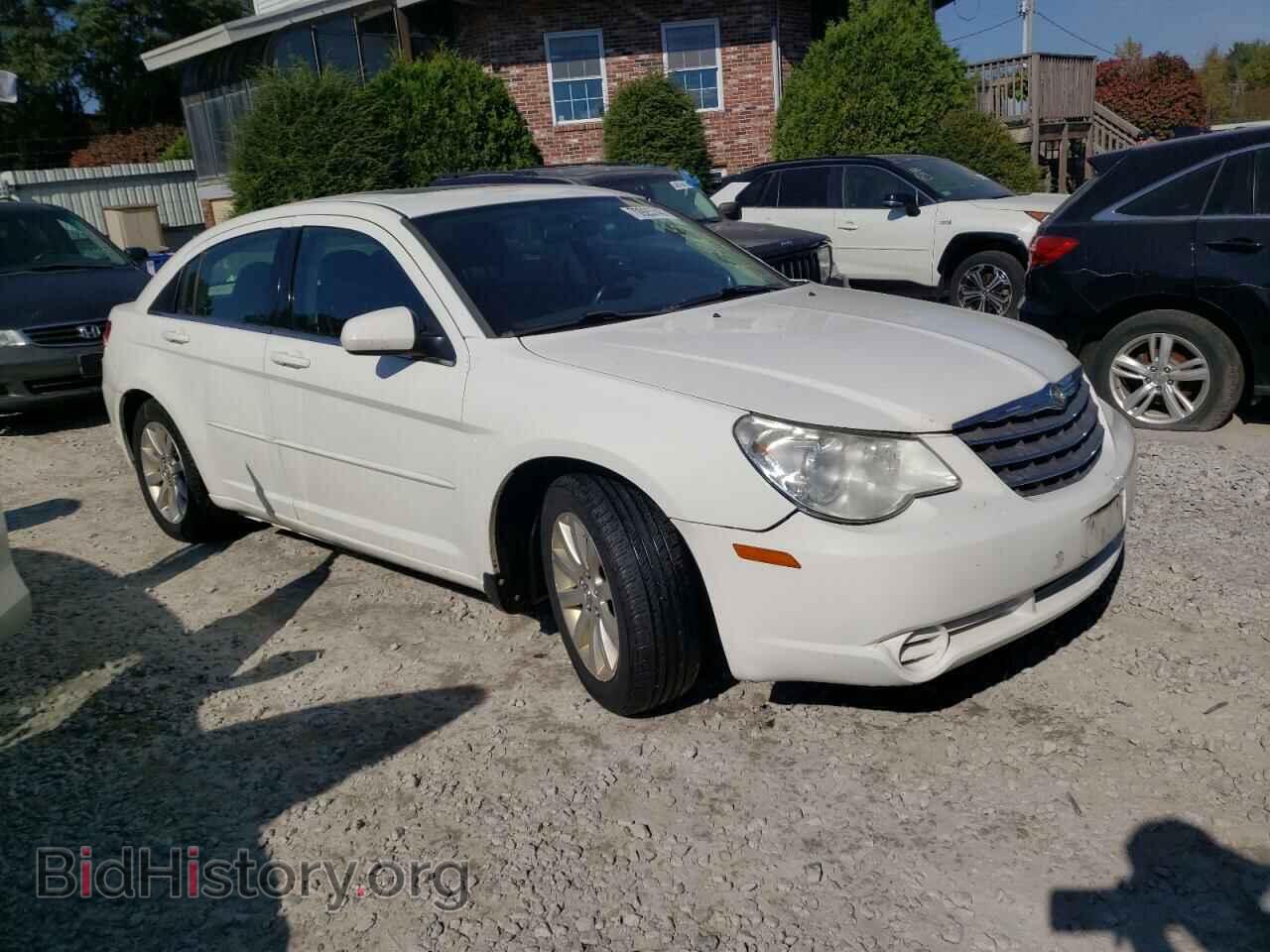 2010 CHRYSLER SEBRING - VIN: 1C3CC5FD7AN197138 - Фото 4
