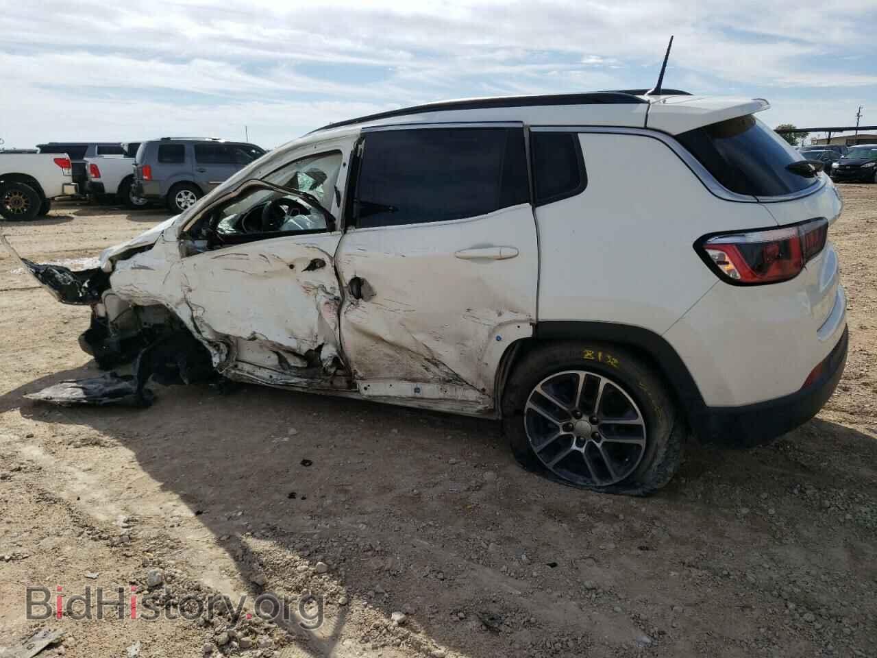 2017 JEEP COMPASS - VIN: 3C4NJCBB9HT611453 - Фото 2