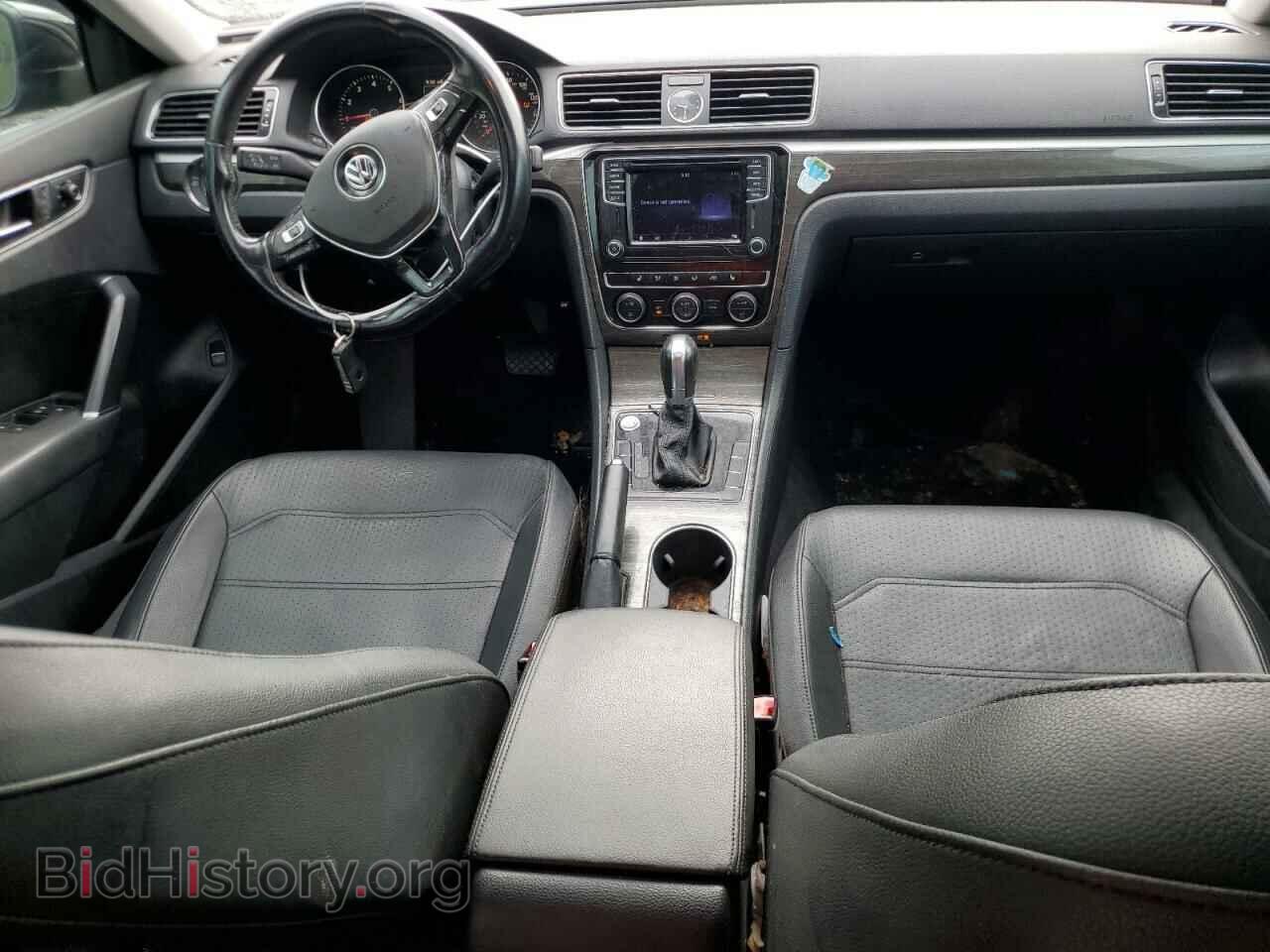 2017 VOLKSWAGEN PASSAT - VIN: 1VWGT7A38HC042690 - Фото 8