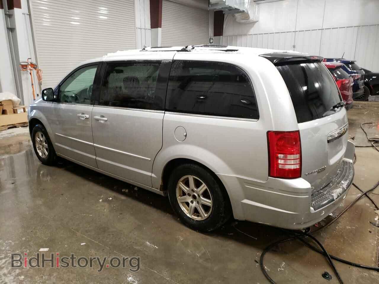 2008 CHRYSLER MINIVAN - VIN: 2A8HR54P18R635252 - Фото 2