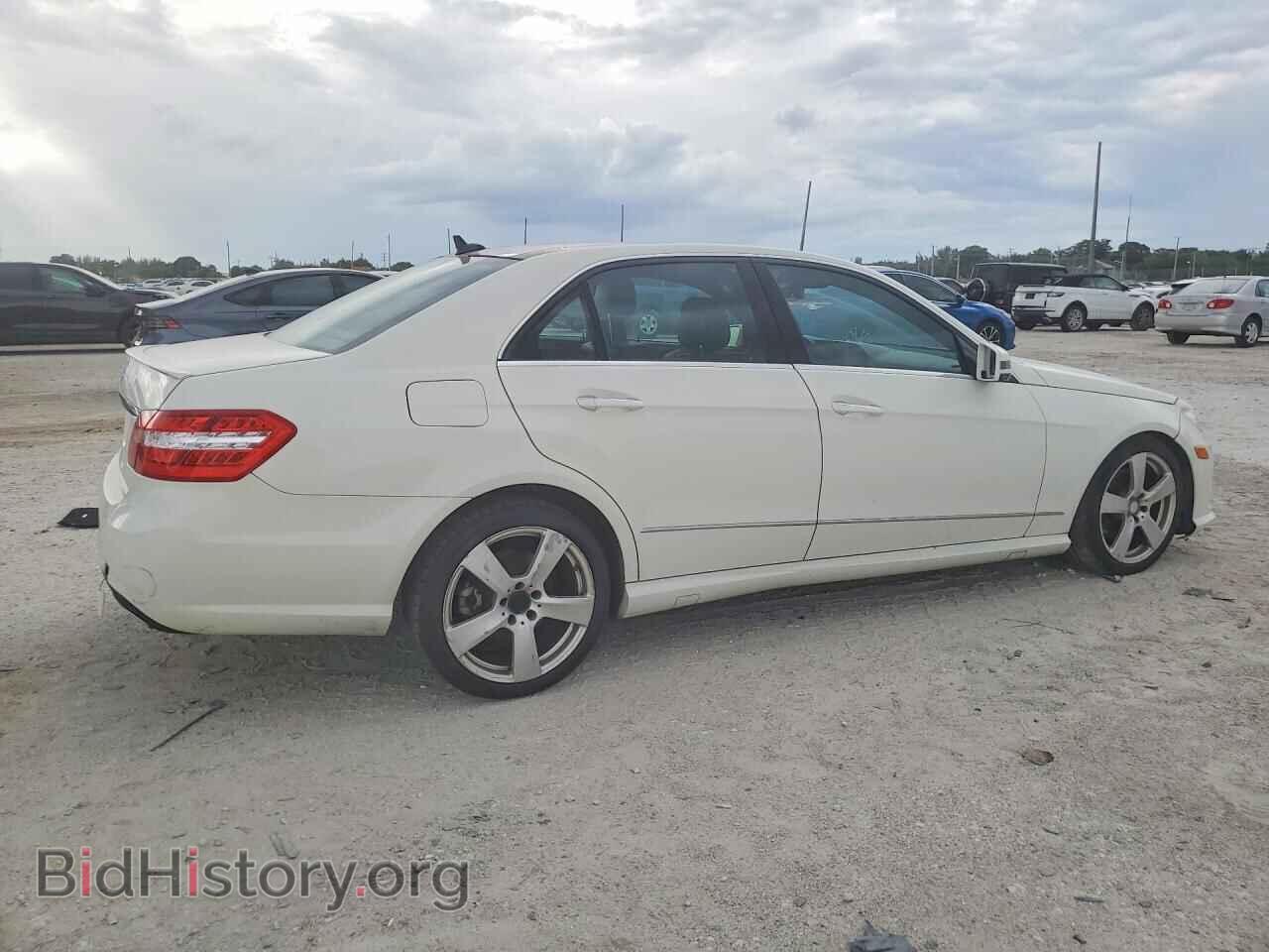 2011 MERCEDES-BENZ E-CLASS - VIN: WDDHF5GB5BA353374 - Photo 3