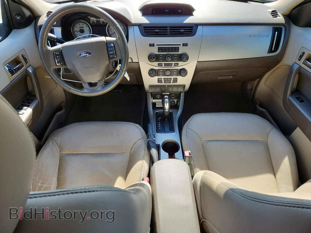 2011 FORD FOCUS - VIN: 1FAHP3HN4BW124892 - Photo 8