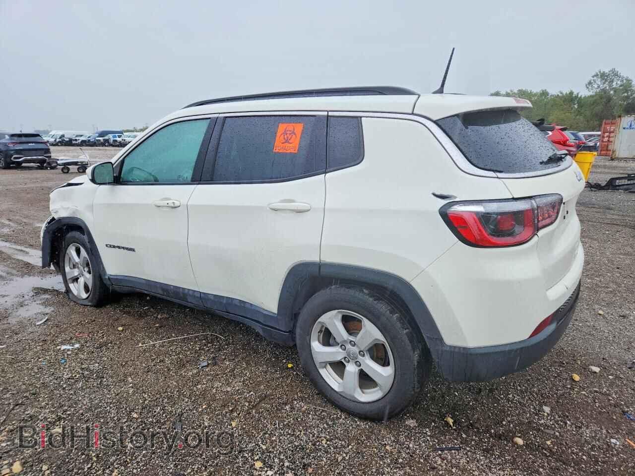 2018 JEEP COMPASS - VIN: 3C4NJCBB2JT377047 - Photo 2