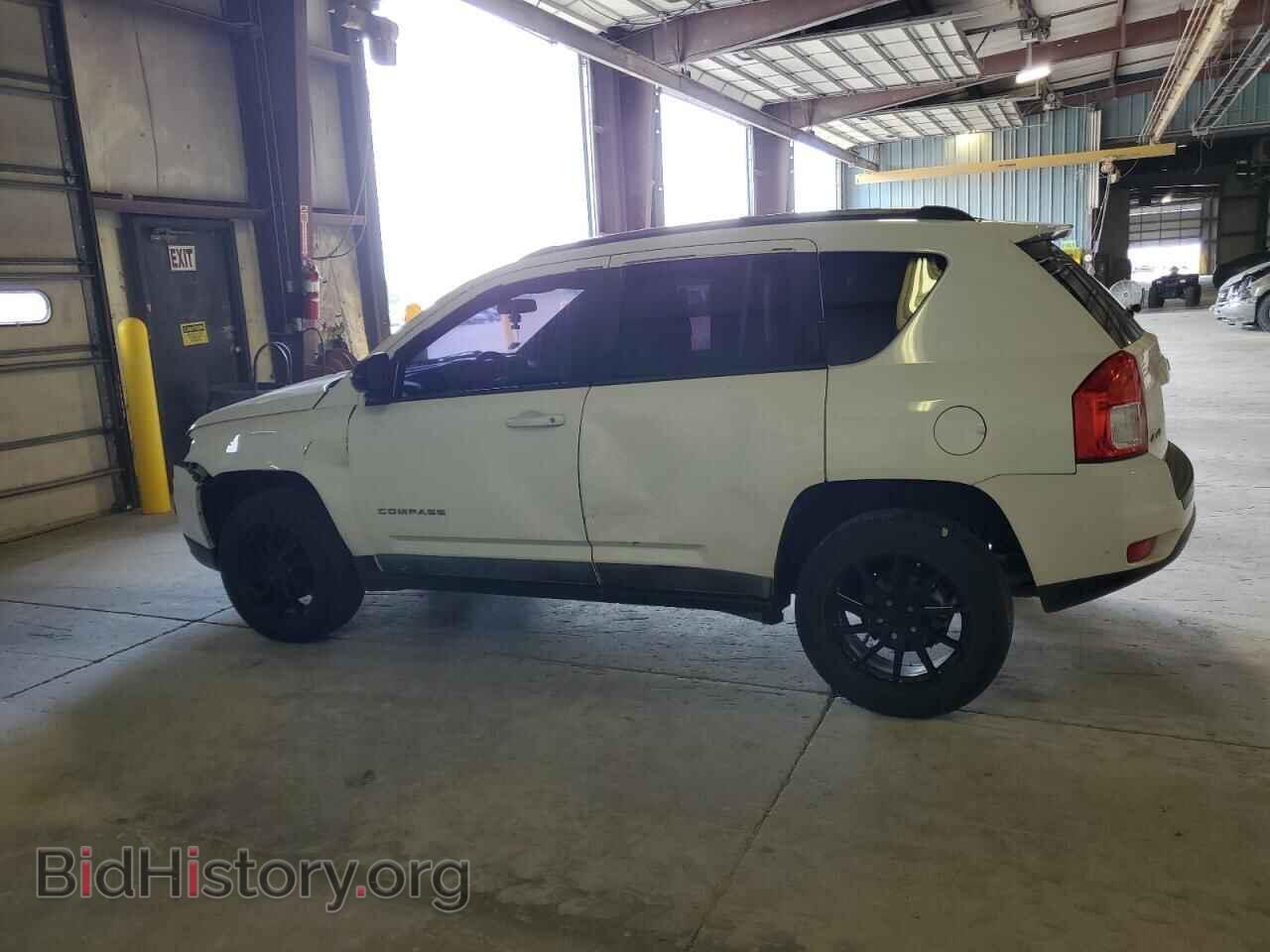 2011 JEEP COMPASS - VIN: 1J4NF1FBXBD277151 - Фото 2