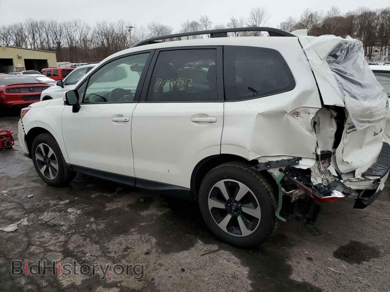 2017 SUBARU FORESTER - VIN: JF2SJAECXHH592245 - Фото 2