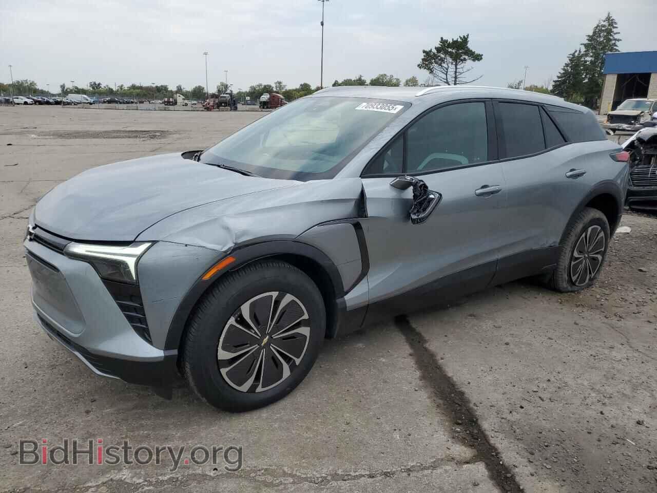 Фотография 3GNKDBRJ6RS267631 - CHEVROLET BLAZER 2024