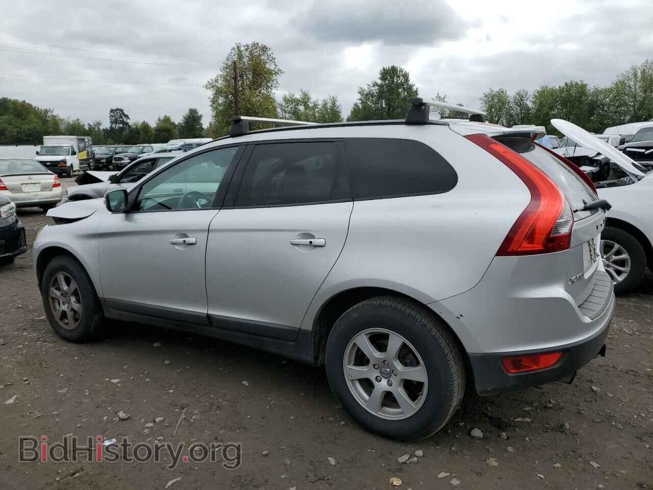 2010 VOLVO XC60 - VIN: YV4960DZ8A2062179 - Фото 2