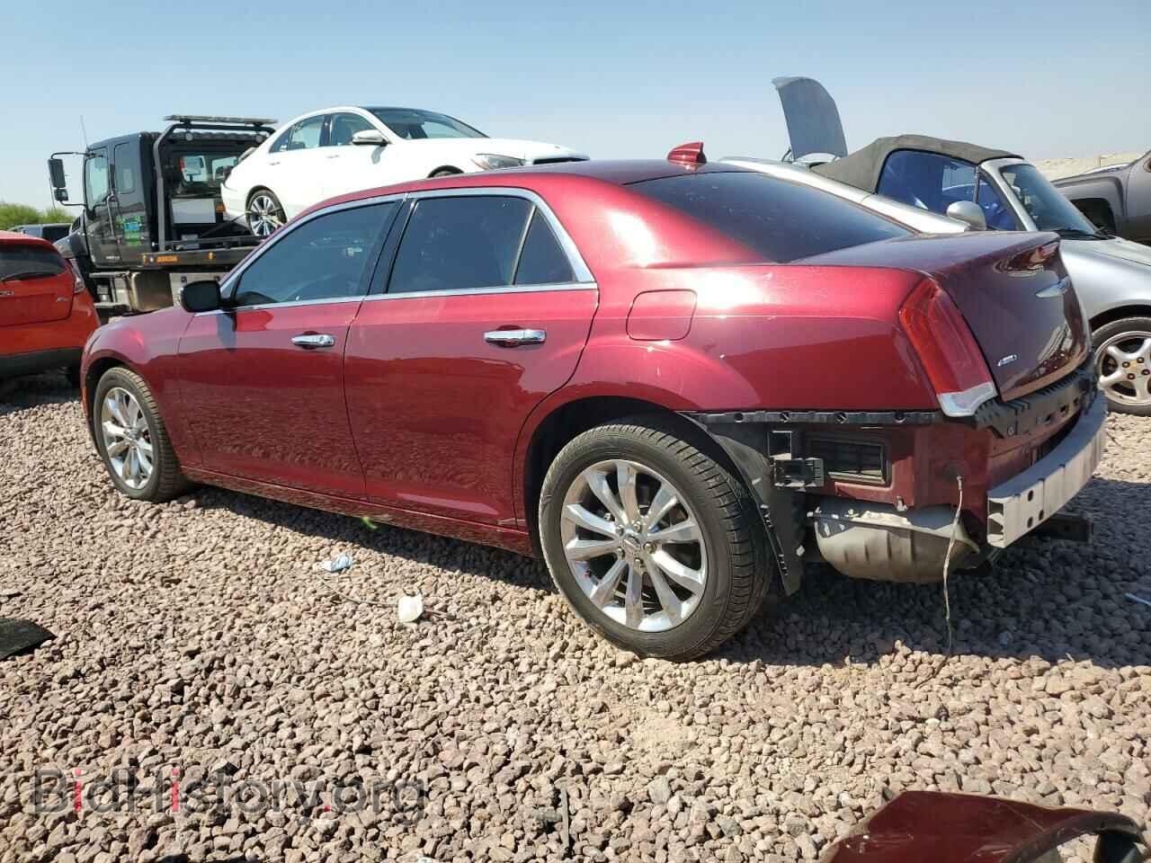 2018 CHRYSLER 300 - VIN: 2C3CCAKG4JH240870 - Фото 2