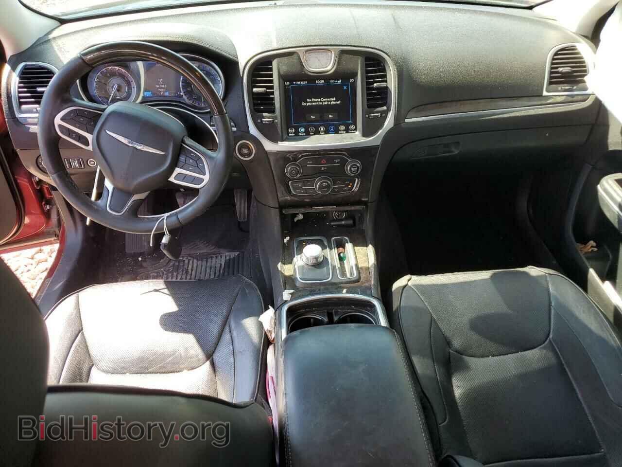 2018 CHRYSLER 300 - VIN: 2C3CCAKG4JH240870 - Фото 8