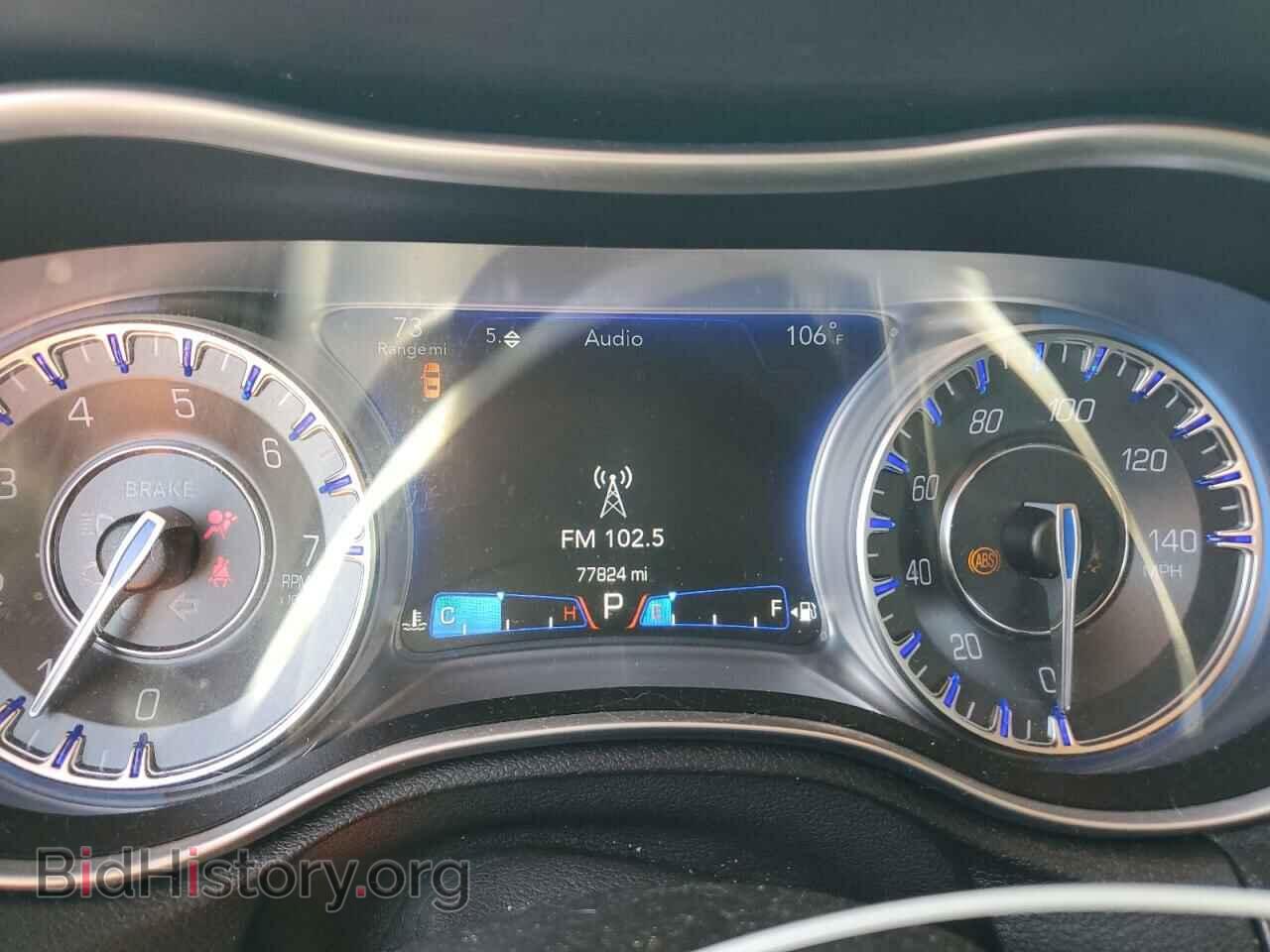 2018 CHRYSLER 300 - VIN: 2C3CCAKG4JH240870 - Фото 9