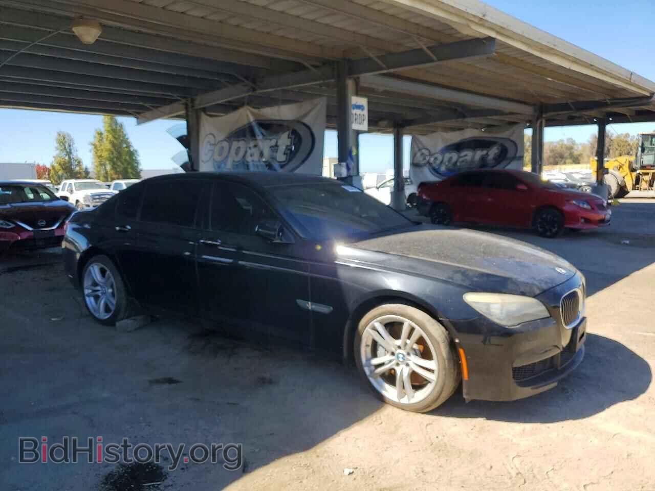 2012 BMW 7 SERIES - VIN: WBAKB8C52CC852469 - Photo 4