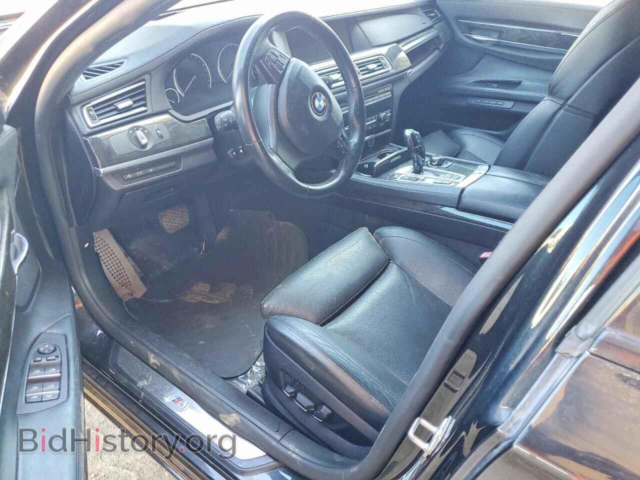 2012 BMW 7 SERIES - VIN: WBAKB8C52CC852469 - Photo 8