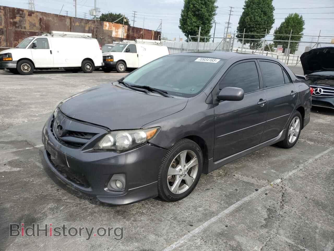 Photo 2T1BU4EEXBC665828 - TOYOTA COROLLA 2011