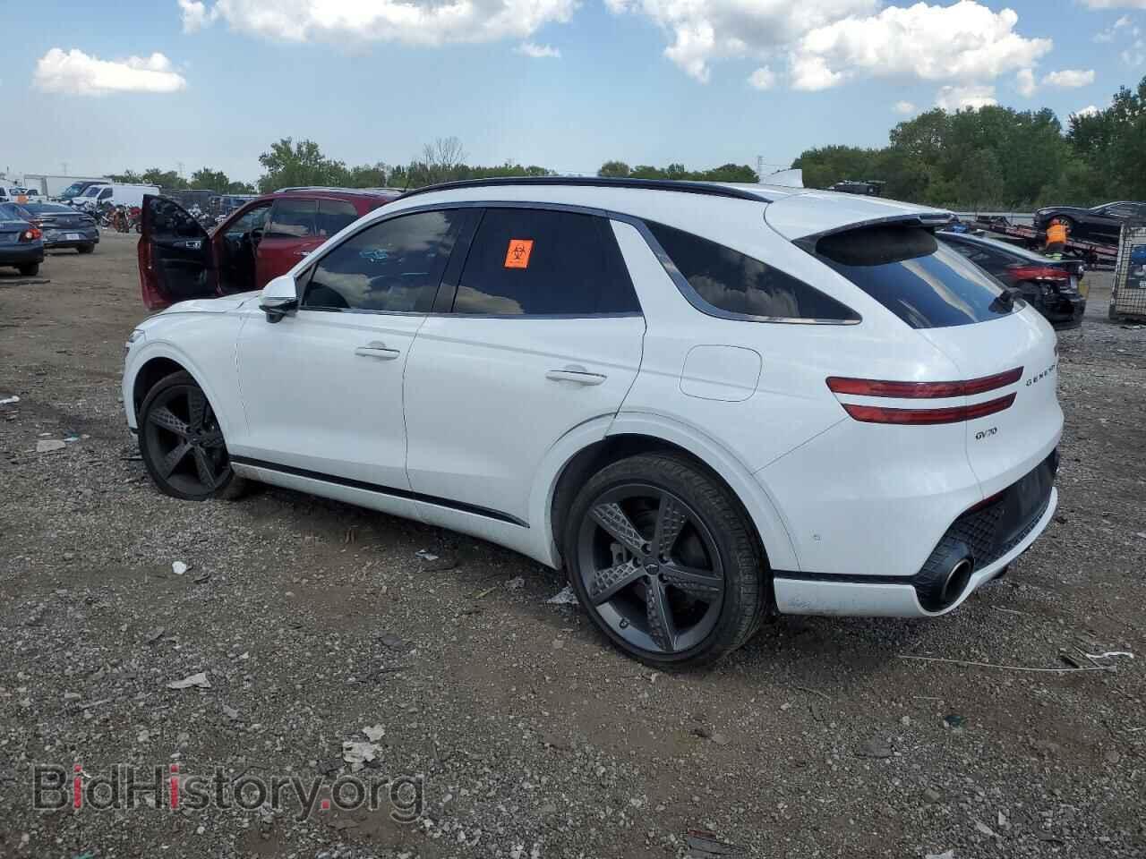 2022 GENESIS GV70 BASE - VIN: KMUMCDTC9NU022873 - Фото 2