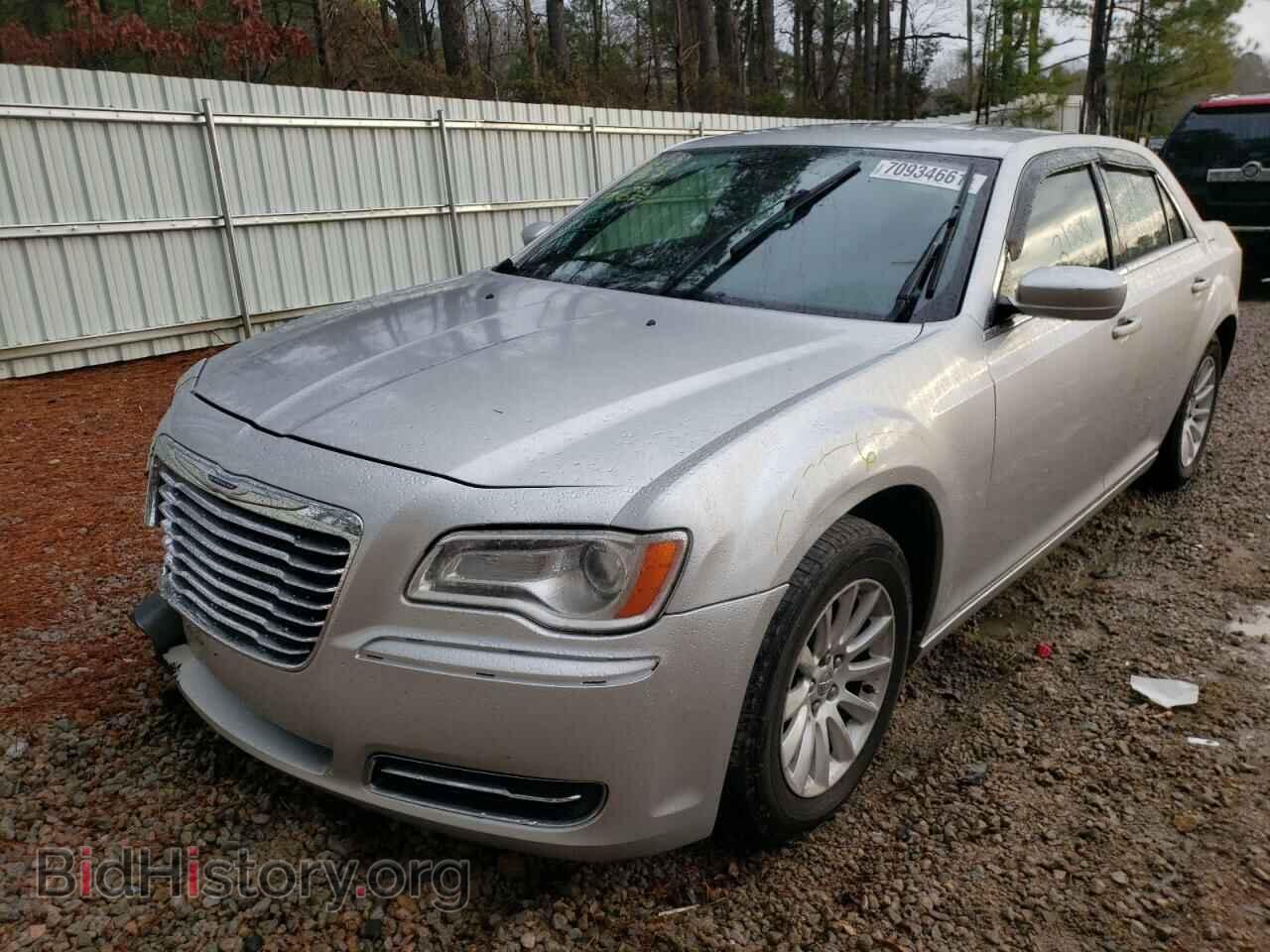 2012 CHRYSLER 300 - VIN: 2C3CCAAG2CH107366 - Фото 2
