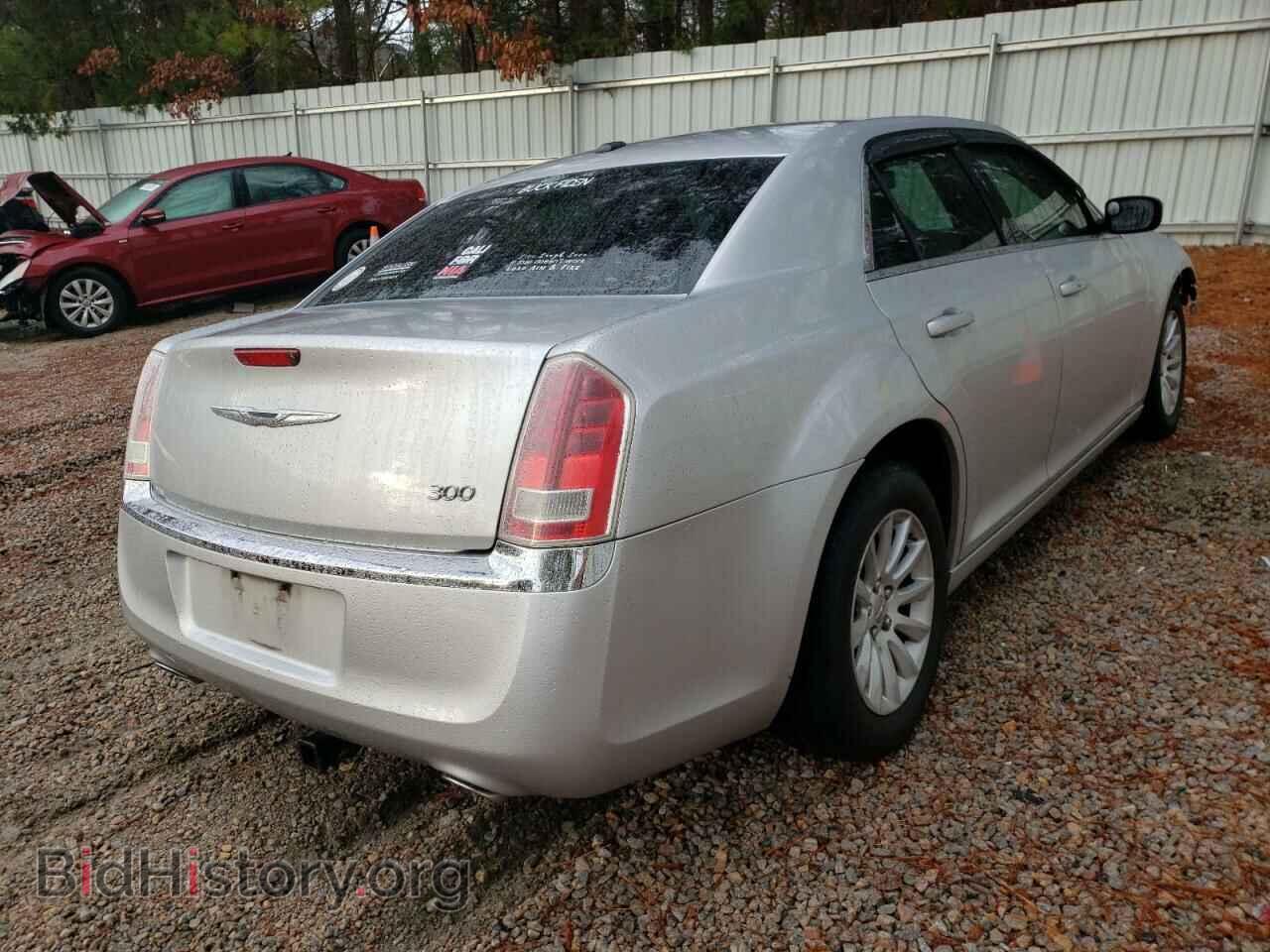 2012 CHRYSLER 300 - VIN: 2C3CCAAG2CH107366 - Фото 4