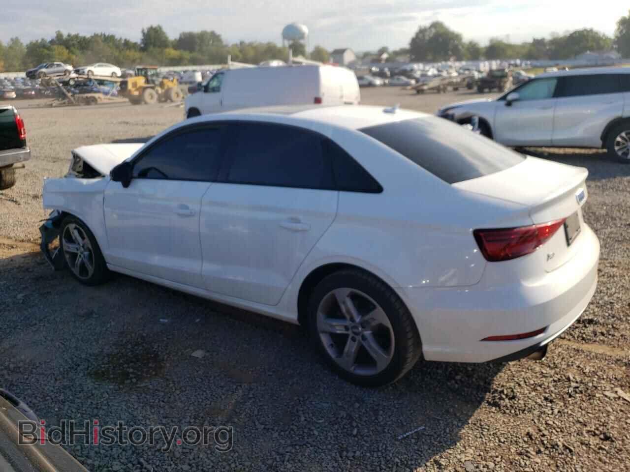 2017 AUDI A3 - VIN: WAUAUGFF0H1080934 - Фото 2