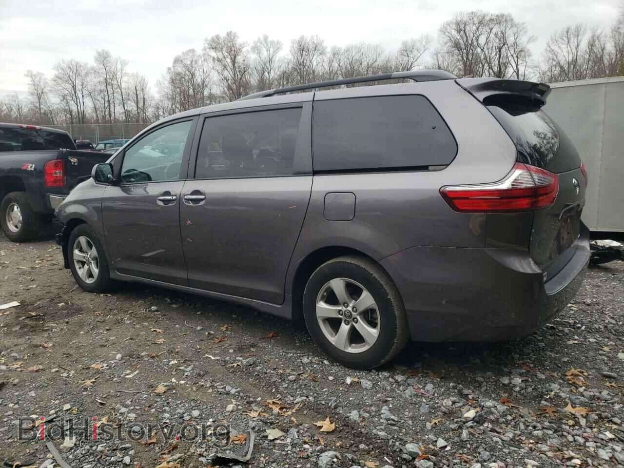 2020 TOYOTA SIENNA - VIN: 5TDKZ3DC3LS040708 - Фото 2