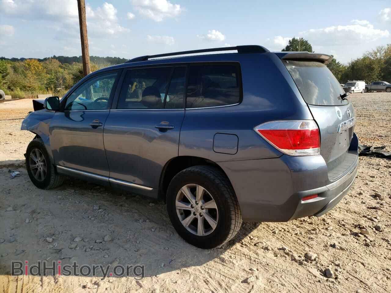 2013 TOYOTA HIGHLANDER - VIN: 5TDBK3EH8DS186201 - Photo 2