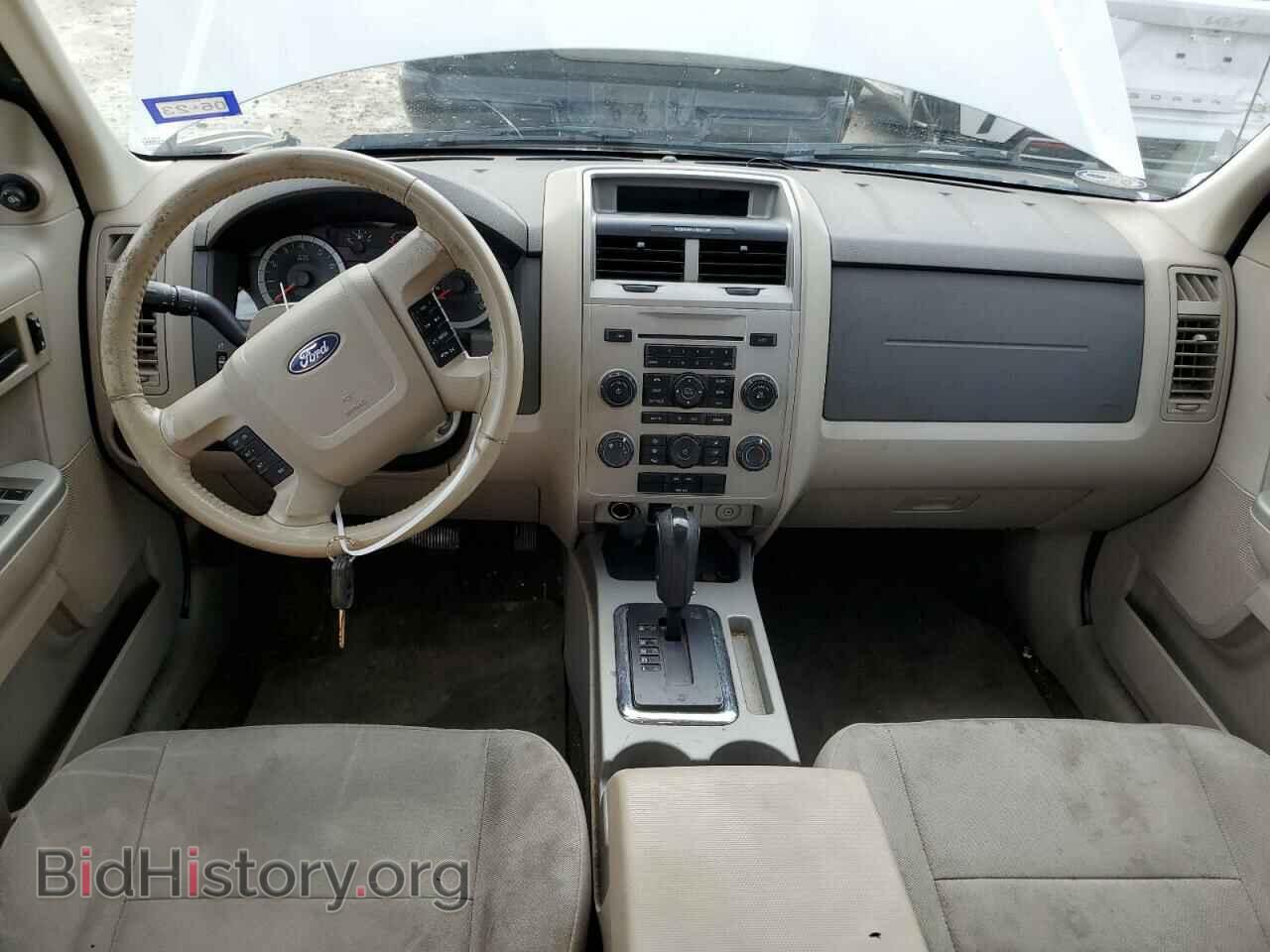 2011 FORD ESCAPE - VIN: 1FMCU0D76BKC62892 - Фото 8