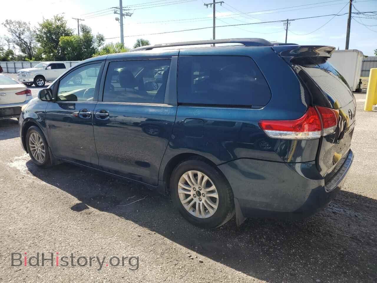 2011 TOYOTA All Models - VIN: 5TDYK3DC5BS005584 - Фото 2