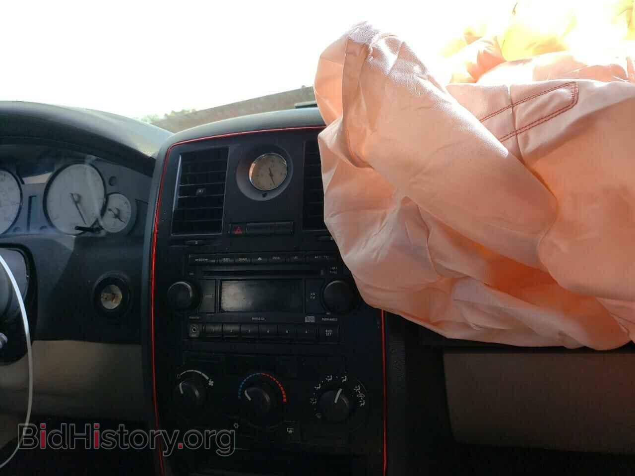 2007 CHRYSLER 300 - VIN: 2C3KA43R67H884799 - Фото 9