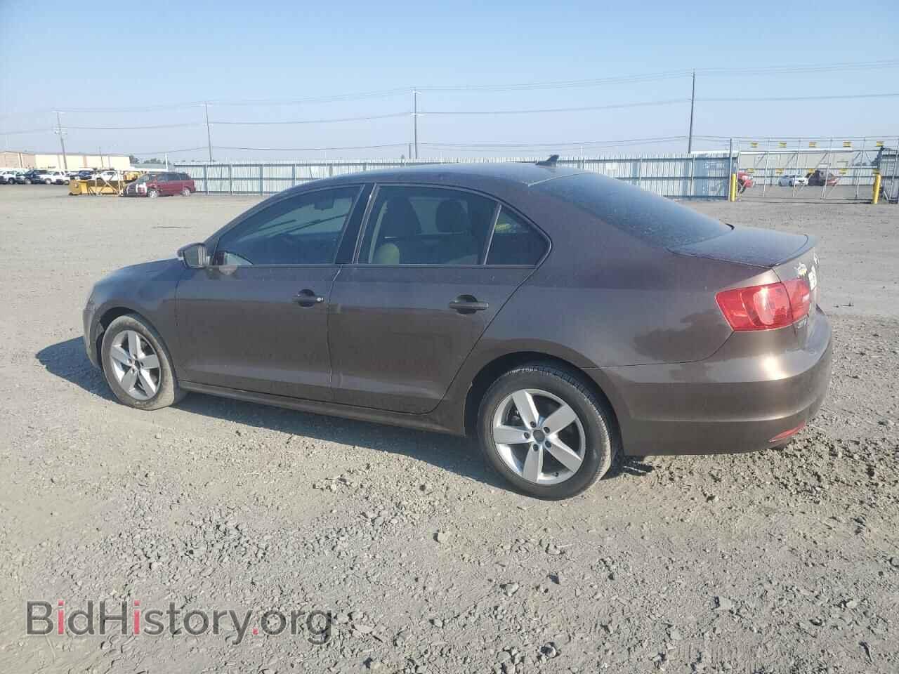 2011 VOLKSWAGEN JETTA - VIN: 3VWLL7AJ4BM131384 - Фото 2