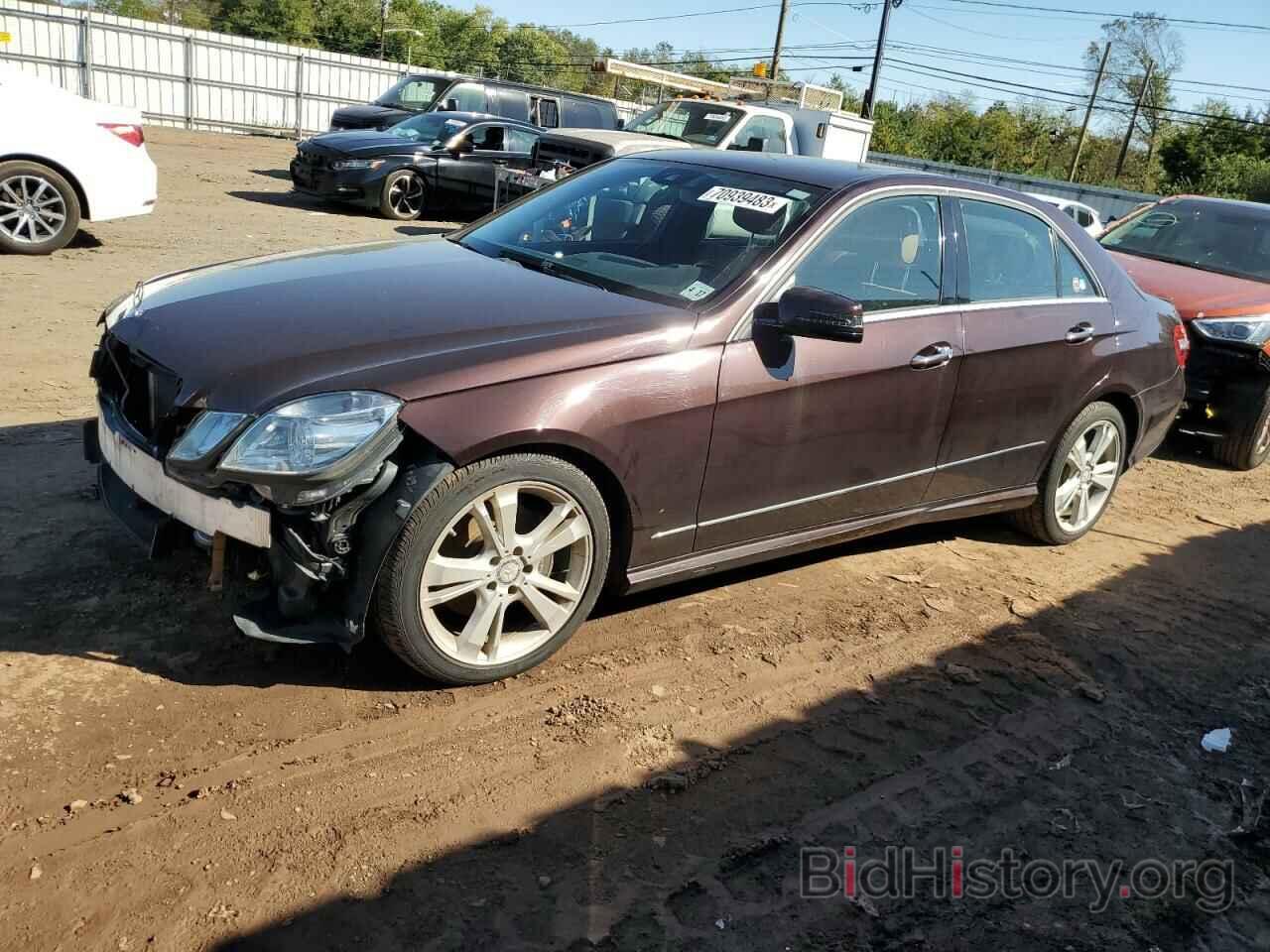 Photo WDDHF8JB8CA630854 - MERCEDES-BENZ E-CLASS 2012