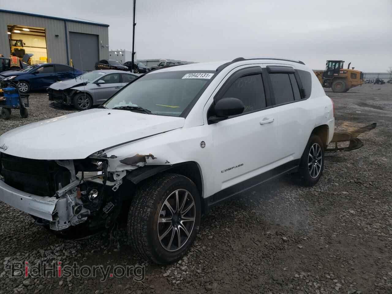 2012 JEEP COMPASS - VIN: 1C4NJDEB7CD638408 - Photo 2